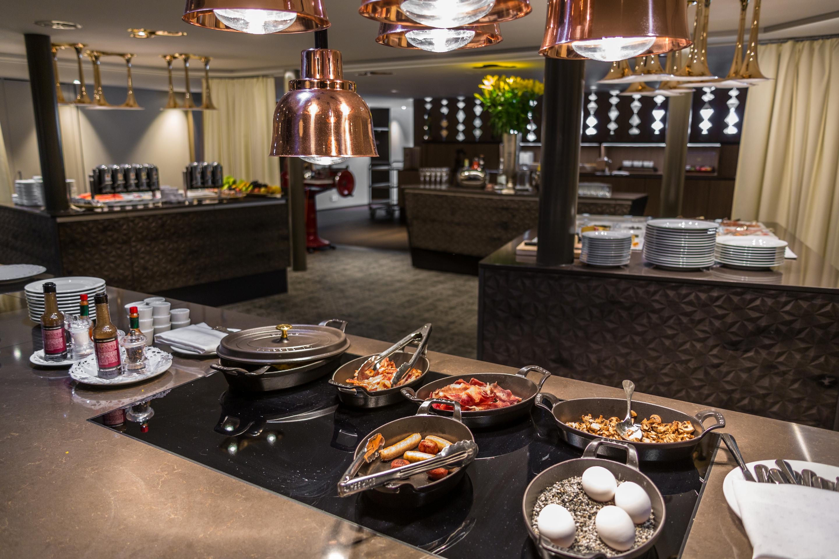 Seehotel Waldstaetterhof Swiss Quality Брунен Екстериор снимка