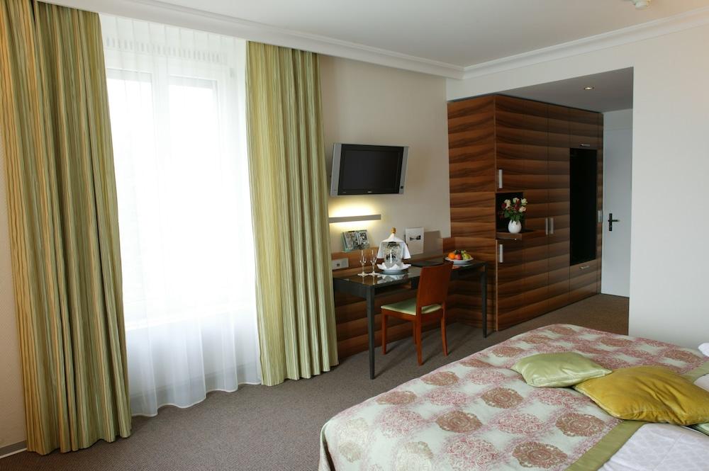 Seehotel Waldstaetterhof Swiss Quality Брунен Екстериор снимка